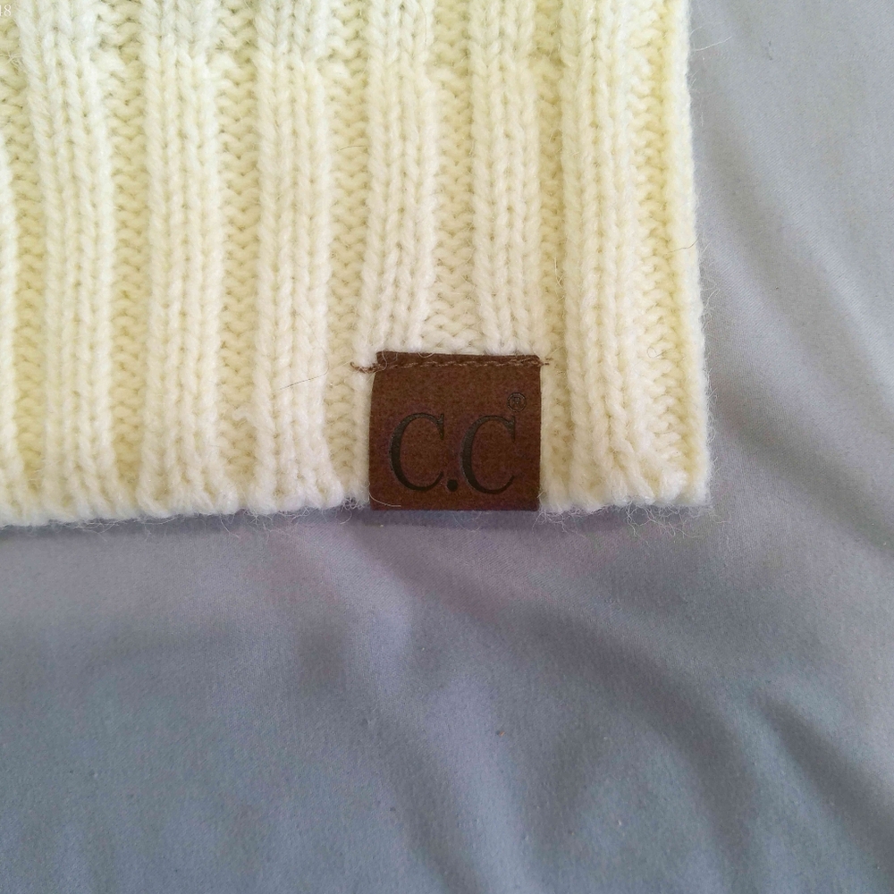 BEANIE - Picture 3 of 5